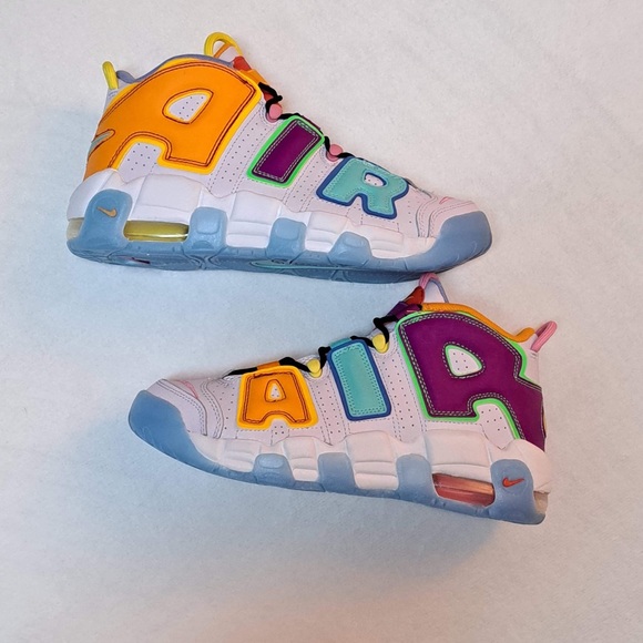 Wmns Sz 8.5: Nike Air More Uptempo GS DH0624-500 - Picture 3 of 12